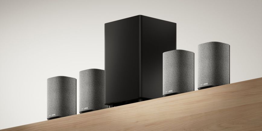 4_wireless_active_satellite_speakers_and_subwoofer_at_2x.jpg