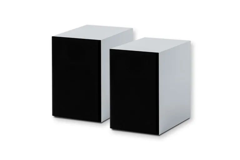 speaker_box_5_e_white_detail_grills.jpg