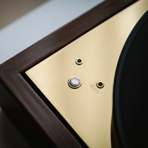 the_classic_reference_acacia_brass_feature_1.jpg