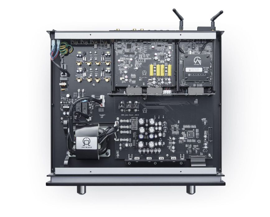 primare_pre35_prisma_modular_preamplifier_and_network_player_technology_inside_scaled_1_2048x1758.jpg