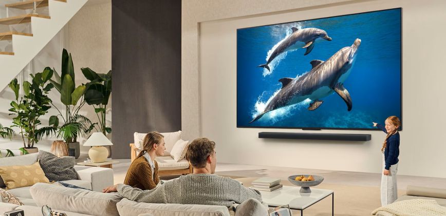 qned_qned82_2025_14_feature_ultra_big_tv_d.jpg