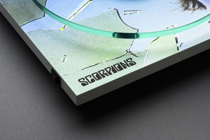 scorpions_turntable_detail_1.jpg
