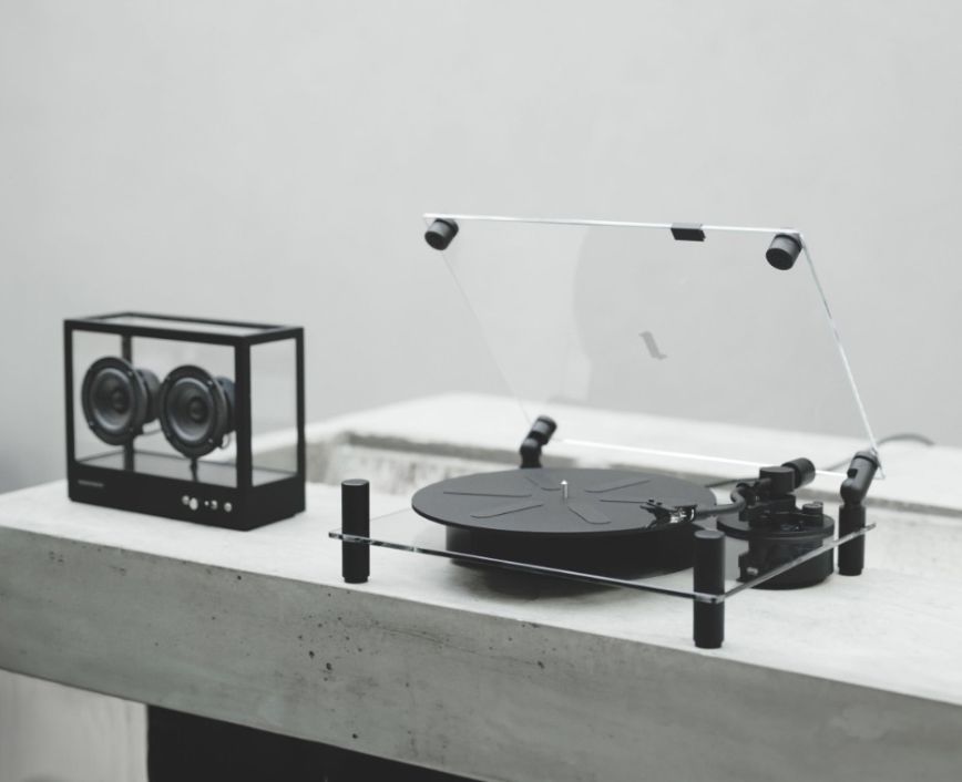 transparentturntable_02.jpg