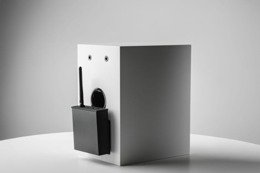 wireless_box_e_in_use_2.jpg