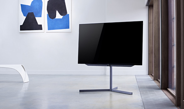 loewe_fernseher_bild_7_slim_frame_floorstand_tt.jpg
