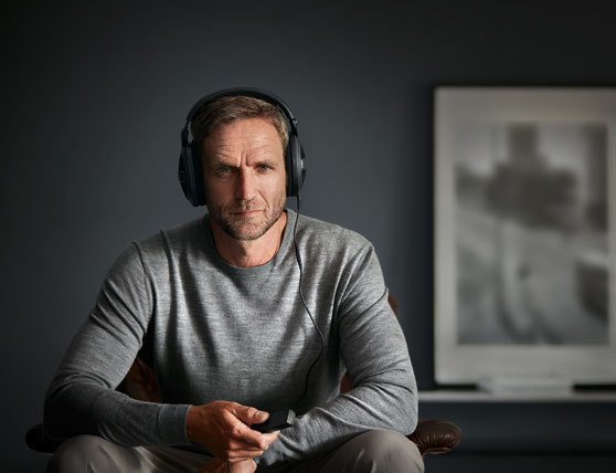 x1_desktop_rs_5000_flex_set_sennheiser_01_application.jpg