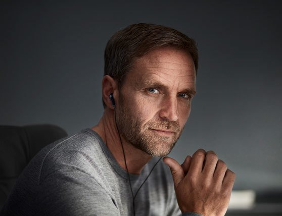 x1_desktop_rs_5000_flex_set_sennheiser_02_application.jpg