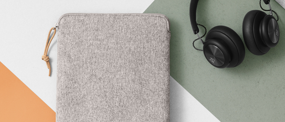 headphonebag_grey_desk_1000.jpg