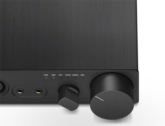 x1_desktop_hdv_820_detail_01.jpg