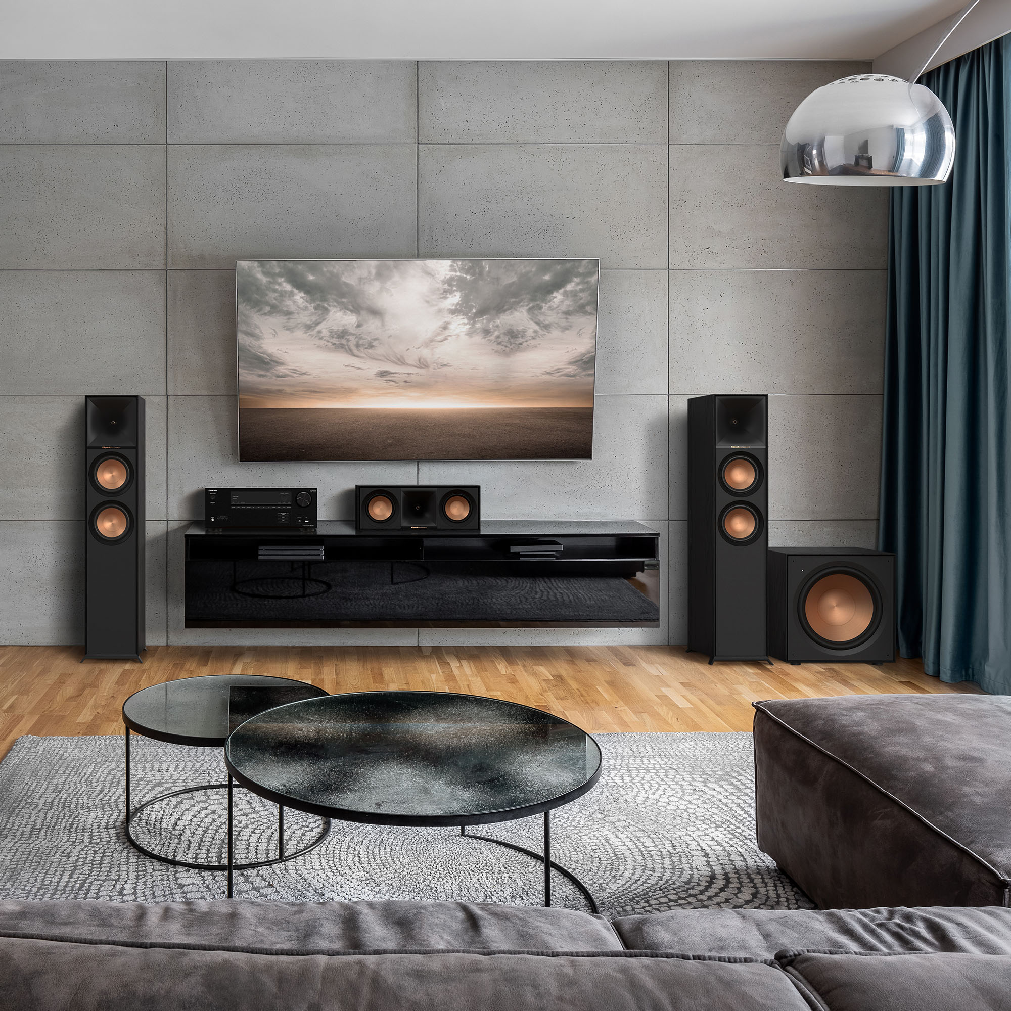 klipsch_r_121sw_subwoofer_carousel_10.jpg