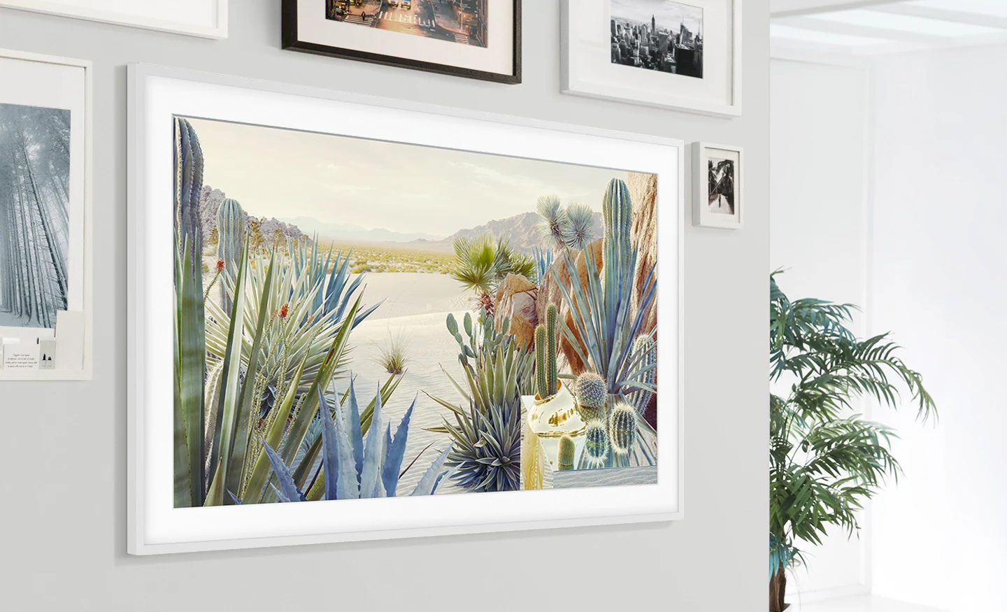 se_feature_designed_to_look_like_a_slim_picture_frame_536129258.jpg