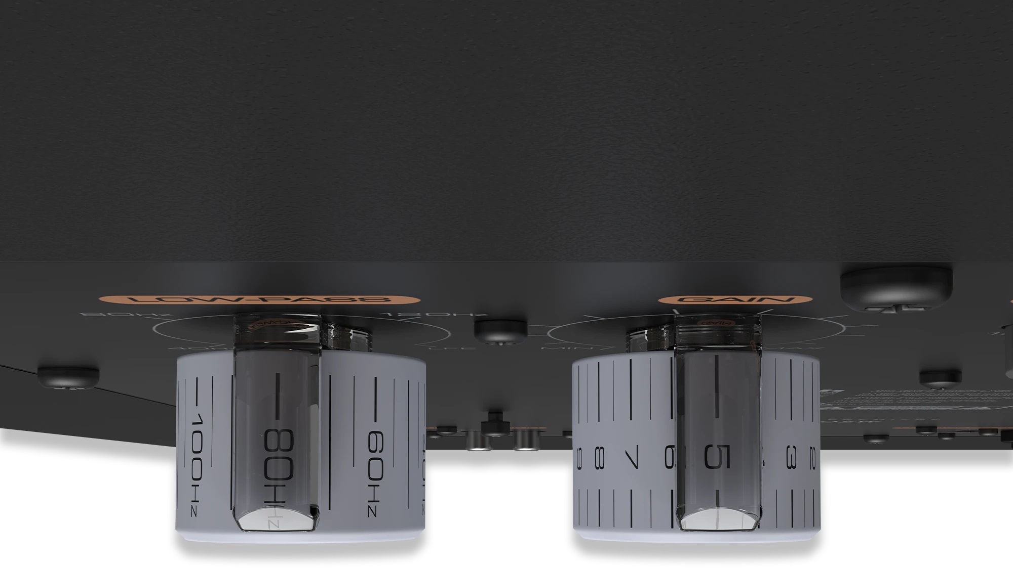 top_down_view_of_knobs_on_the_amplifier_of_an_rp_1000sw.jpg