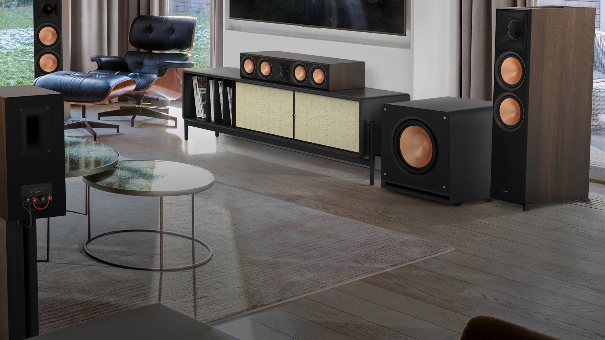 rp_1600sw_in_a_5.1_configuration_with_other_reference_premiere_speakers.jpg