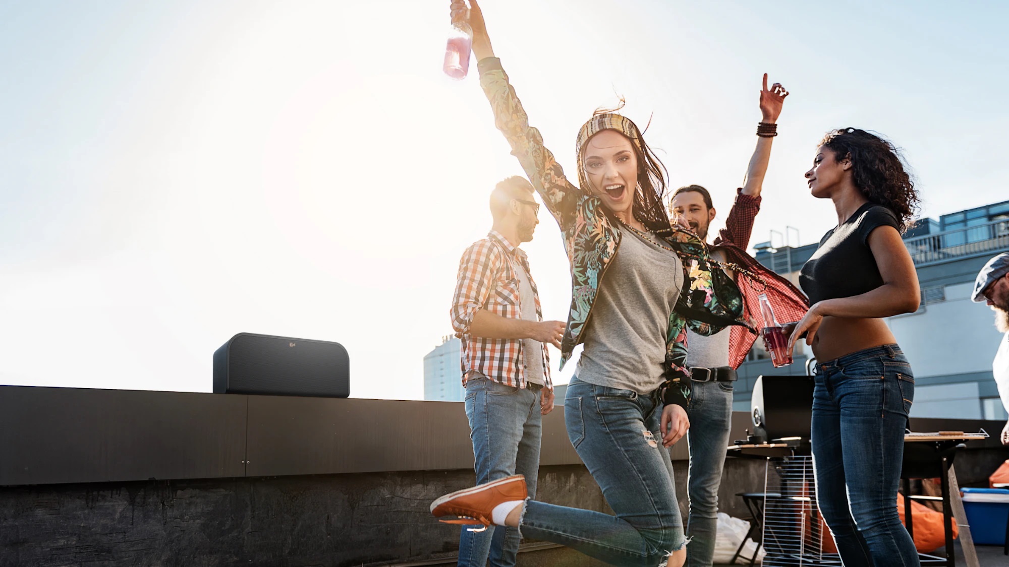 groove_xxl_lifestyle_9_rooftop3.jpg